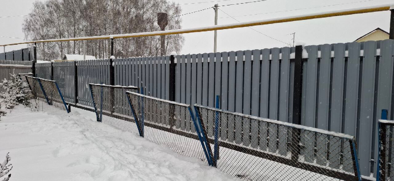 Забор из евроштакетника 27м RAL7024 Серый Графит МАТТЕ фото 5 в Серпухове