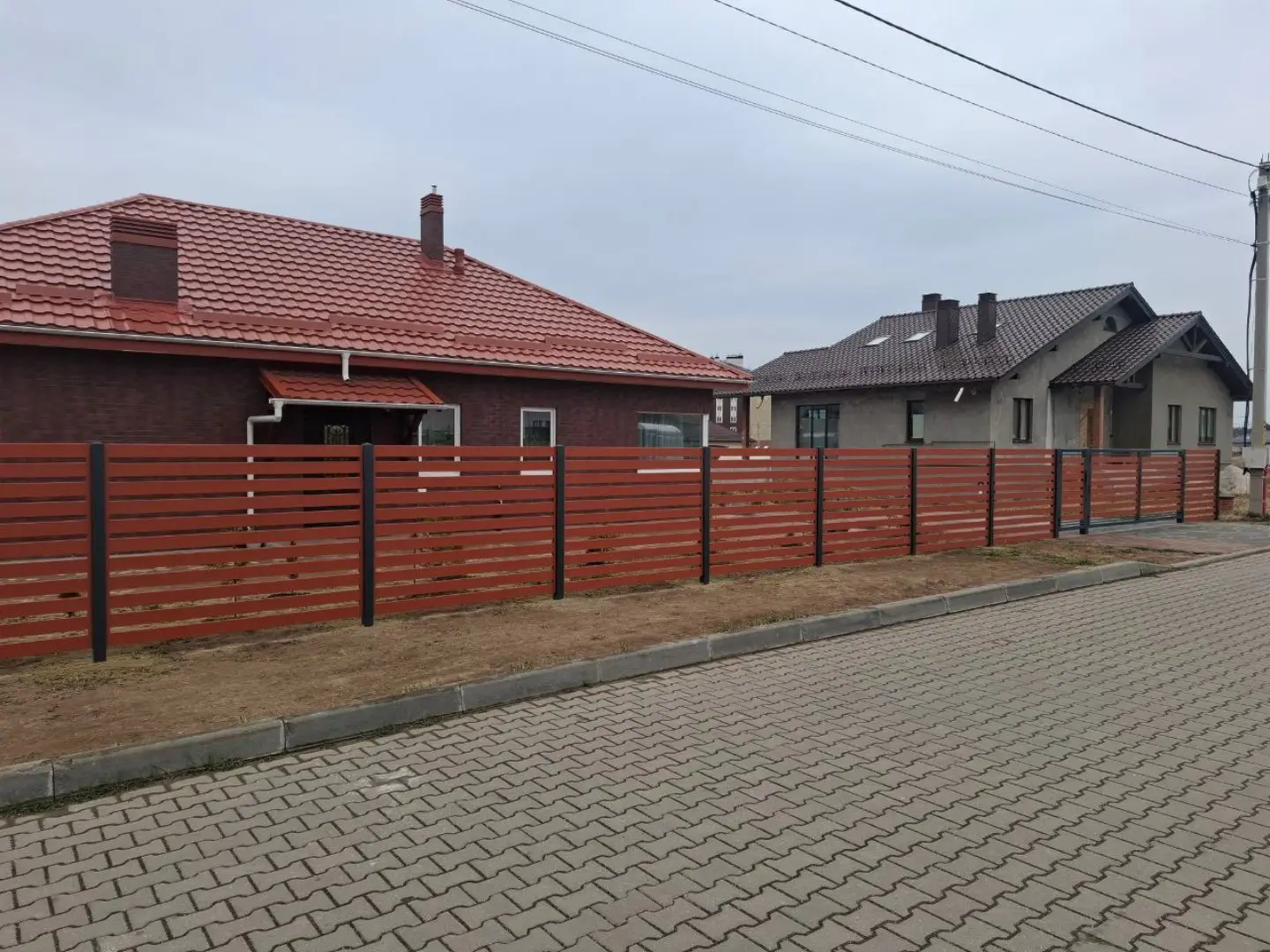Забор-ранчо из металлопланкена 18м RAL8004 Терракотовый фото 1 в Серпухове